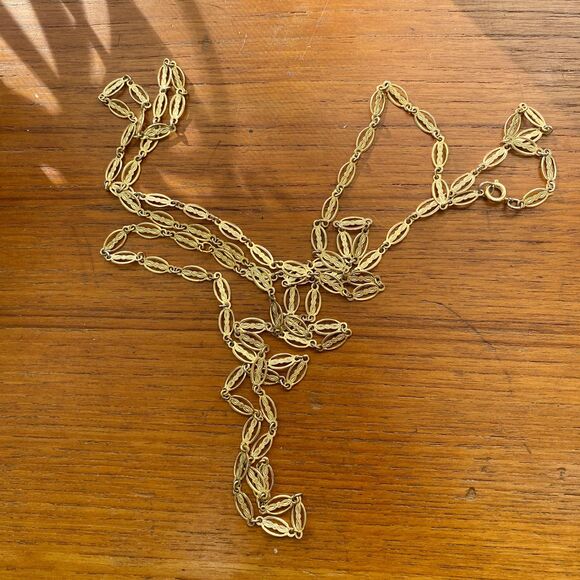 Vintage Gold Oval Link Chain Opera Length Necklace with Spring Ring Clasp - Picture 3 of 5